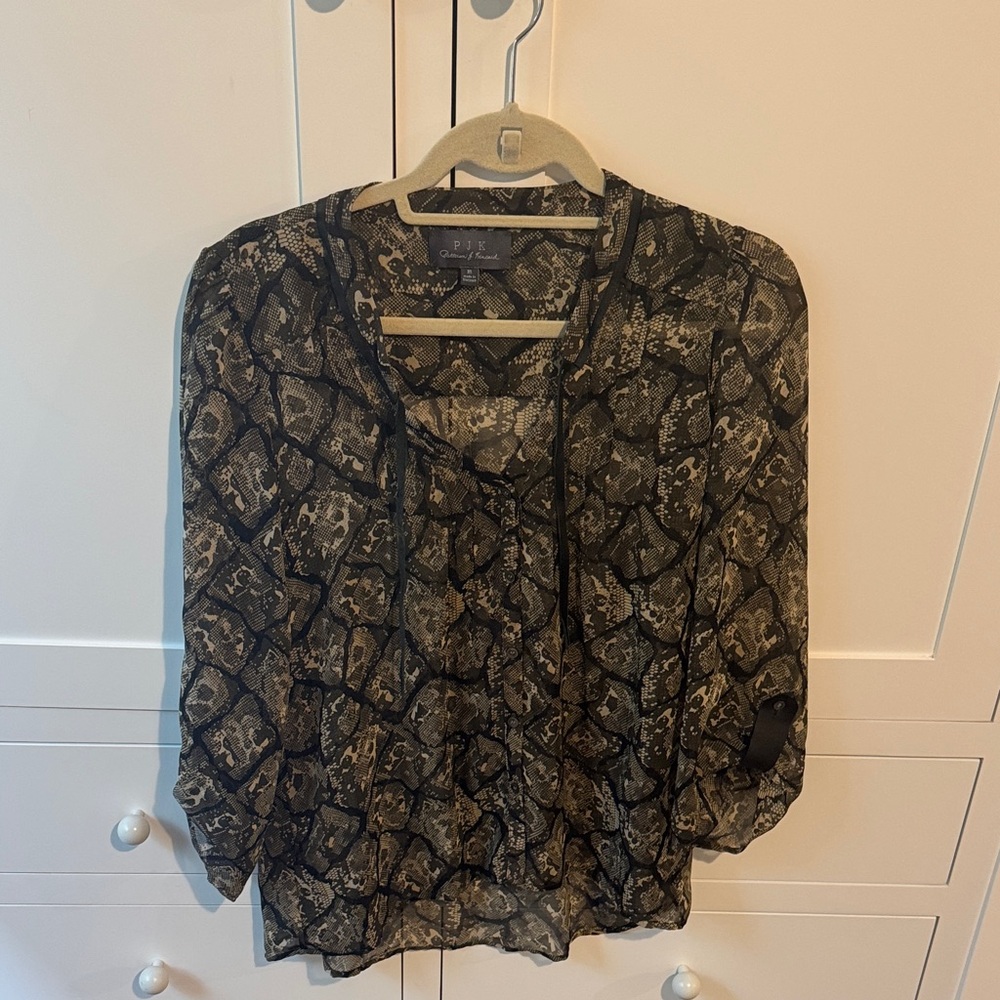 Chic Snake Print Blouse